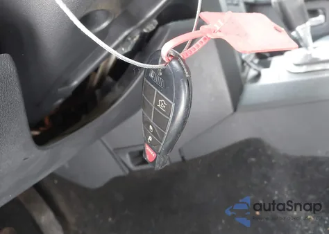 2010 Jeep Grand Cherokee Laredo z USA, uszkodzony, nr VIN 1J4PR4GK9AC136172